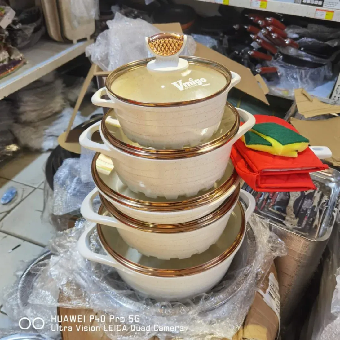 Main Photo - Marketplace | Ensemble Casseroles, Akwa, Douala, Cameroon | Home, Food & Garden  > Kitchen & Dining