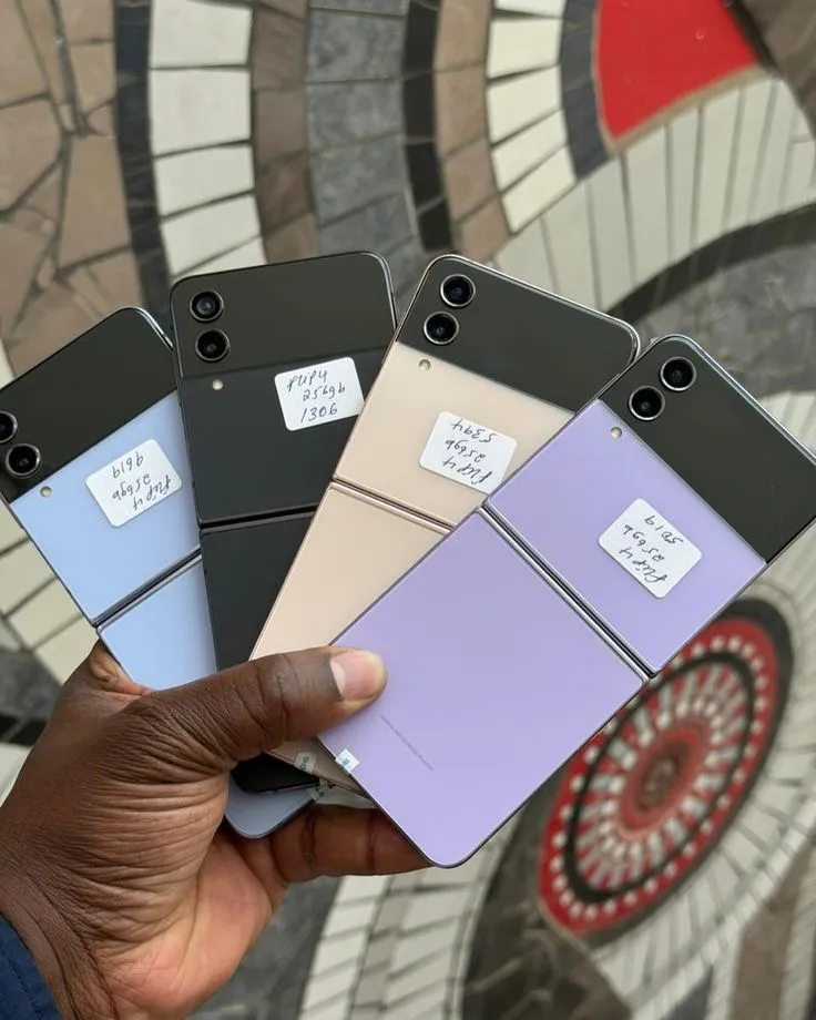 Gallery Photo 4 - Marketplace | Phones For Sale, Simbock, Yaoundé, Cameroon | Electronics & Media  > Cell phones & Accessories