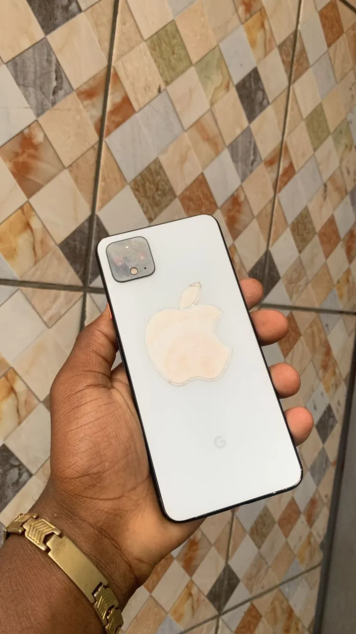 Gallery Photo 1 - Marketplace | Google Pixel 8, Simbok, Yaoundé, Cameroon | Electronics & Media  > Cell phones & Accessories