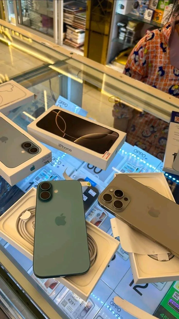 Gallery Photo 1 - Marketplace | Phones, Juvance, Yaoundé, Cameroon | Electronics & Media  > Cell phones & Accessories