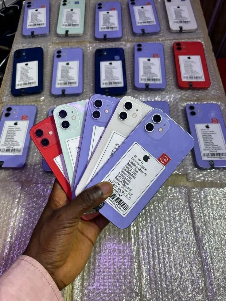 Gallery Photo 4 - Marketplace | Phones, Juvance, Yaoundé, Cameroon | Electronics & Media  > Cell phones & Accessories