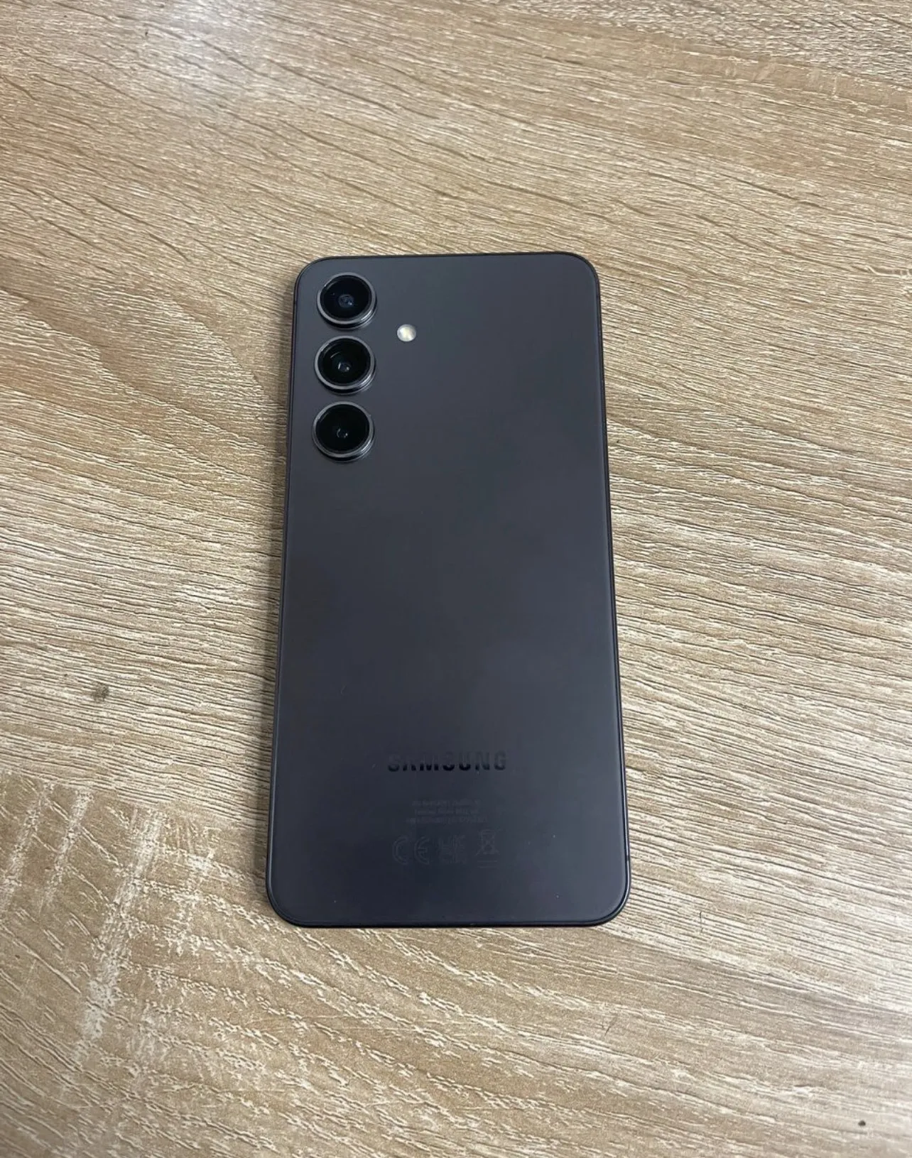 Gallery Photo 1 - Marketplace | Samsung Galaxy S 24, Obili, Yaoundé, Cameroon | Electronics & Media  > Cell phones & Accessories