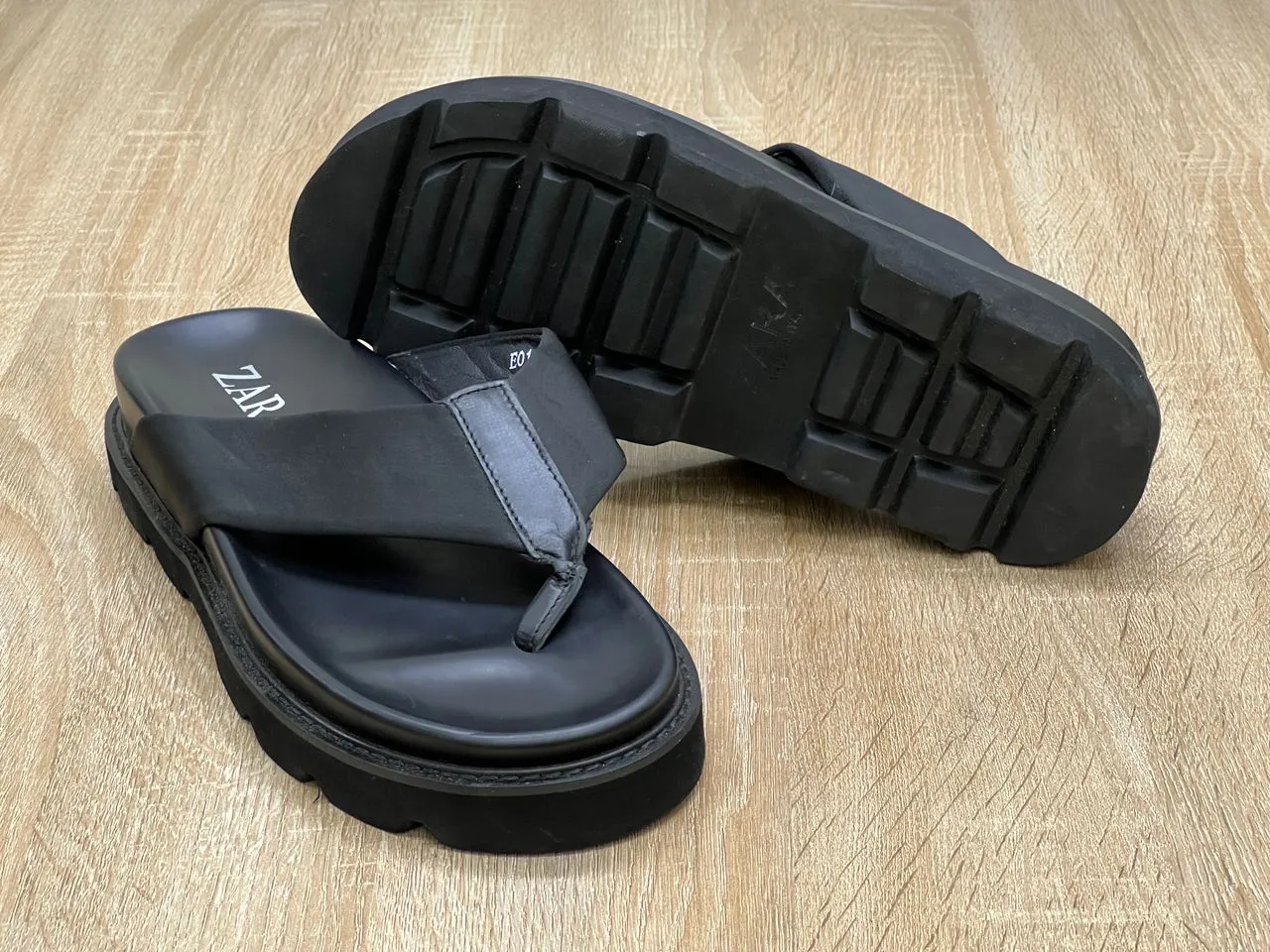 Main Photo - Marketplace | Babouche Zara, Akwa-Douche, Douala, Cameroon | Clothing, Shoes, & Others  > Men's shoes