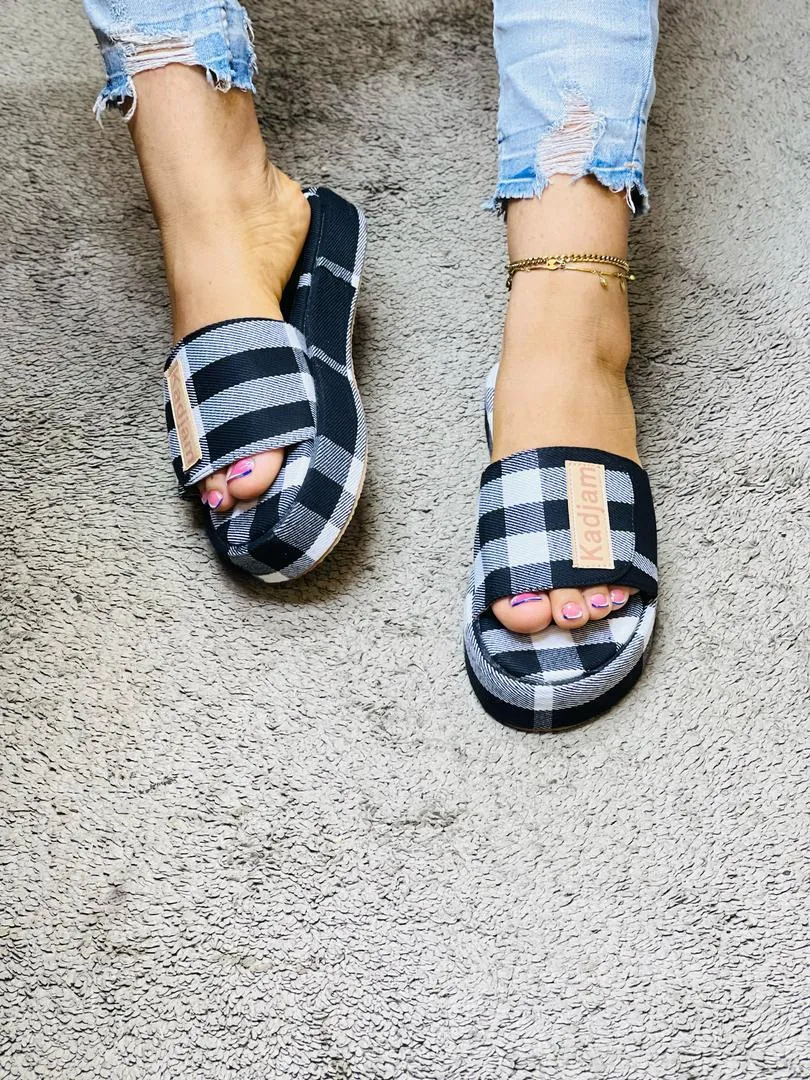 Gallery Photo 1 - Marketplace | Kadjam Shoes, Akwa-Douche, Douala, Cameroon | Clothing, Shoes, & Others  > Women's shoes