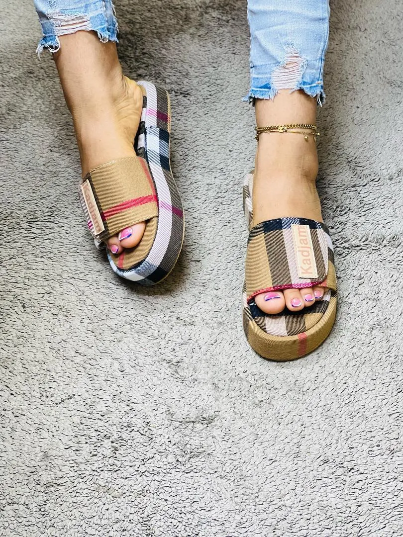 Gallery Photo 3 - Marketplace | Kadjam Shoes, Akwa-Douche, Douala, Cameroon | Clothing, Shoes, & Others  > Women's shoes