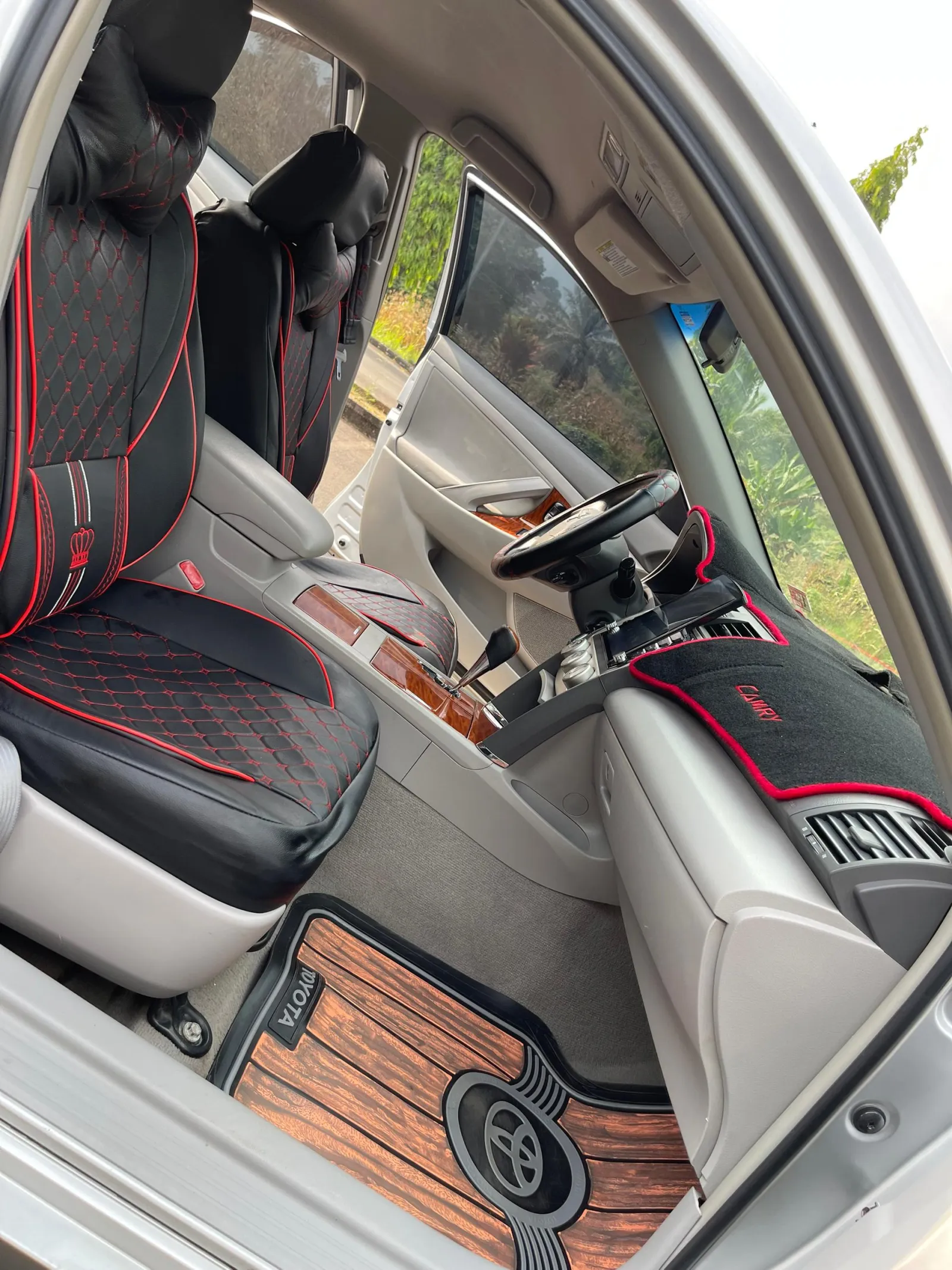 Gallery Photo 6 - Marketplace | Good Looking Toyota Camry For Sale, Bonduma, Buea, Cameroon | Vehicles & motors  > Cars & Trucks