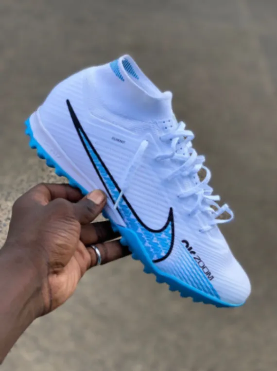 Main Photo - Marketplace | Football Boots, Simbock, Yaoundé, Cameroon | Clothing, Shoes, & Others  > Men's shoes