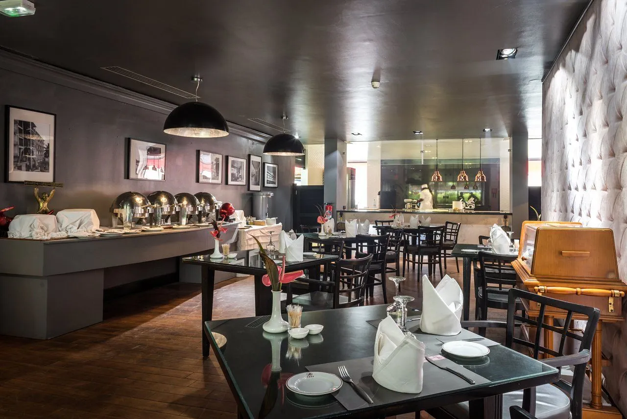 Gallery Photo 5 - Marketplace | Hôtel Akwa Palace Douala, Akwa, Douala, Cameroon | General & Others 