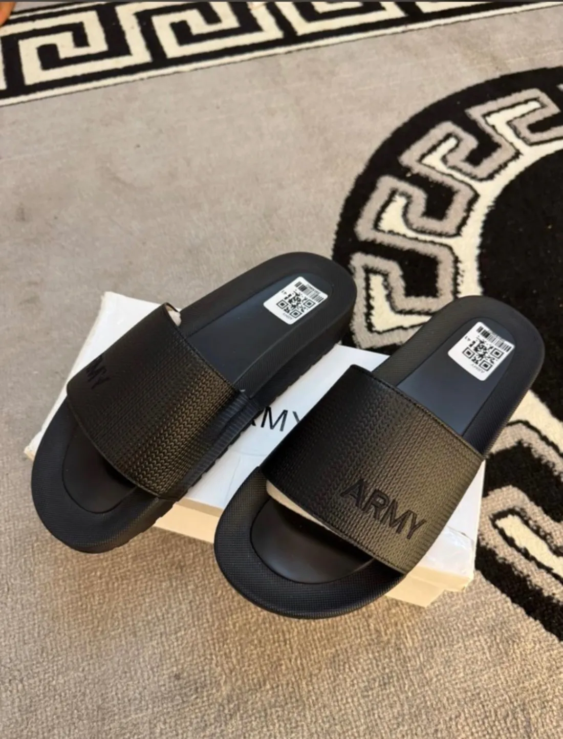 Gallery Photo 2 - Marketplace | Male Slippers, Bastos, Yaoundé, Cameroon | Clothing, Shoes, & Others  > Men's shoes