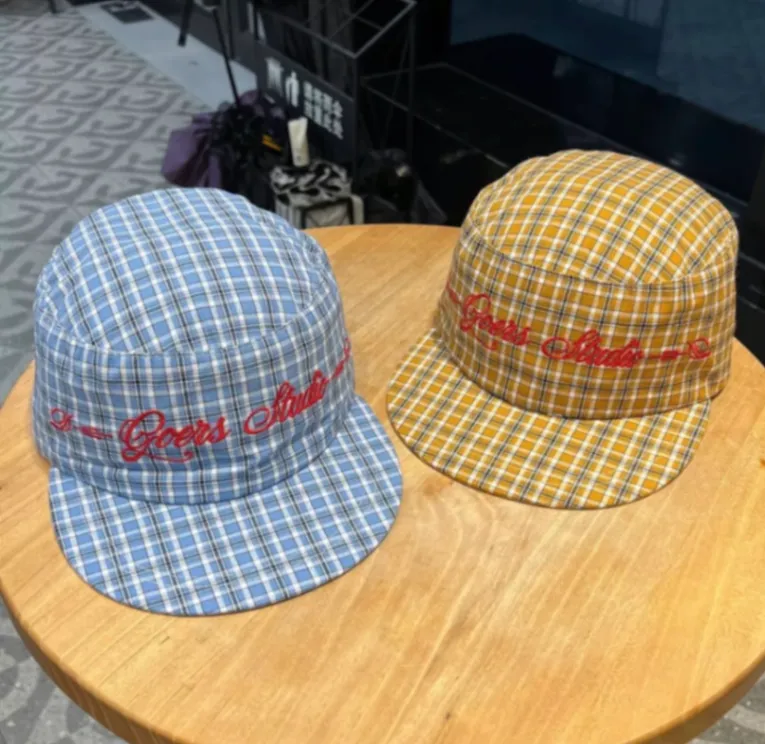 Caps
