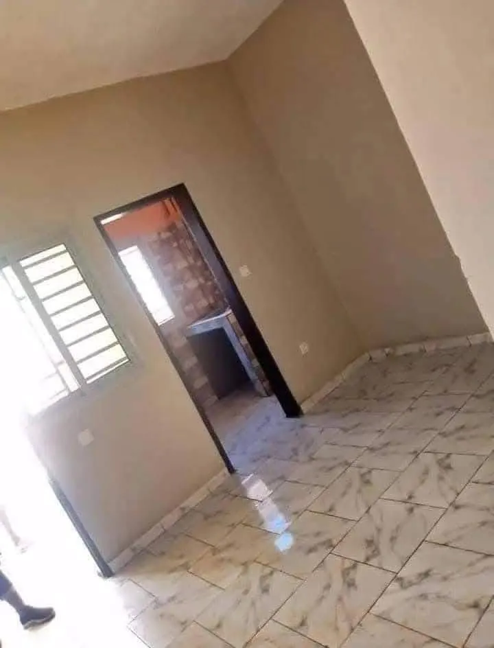 Main Photo - Real Estate | House For Rent | Chambre 3 Pièces, Cité des Palmiers, Douala, Cameroon