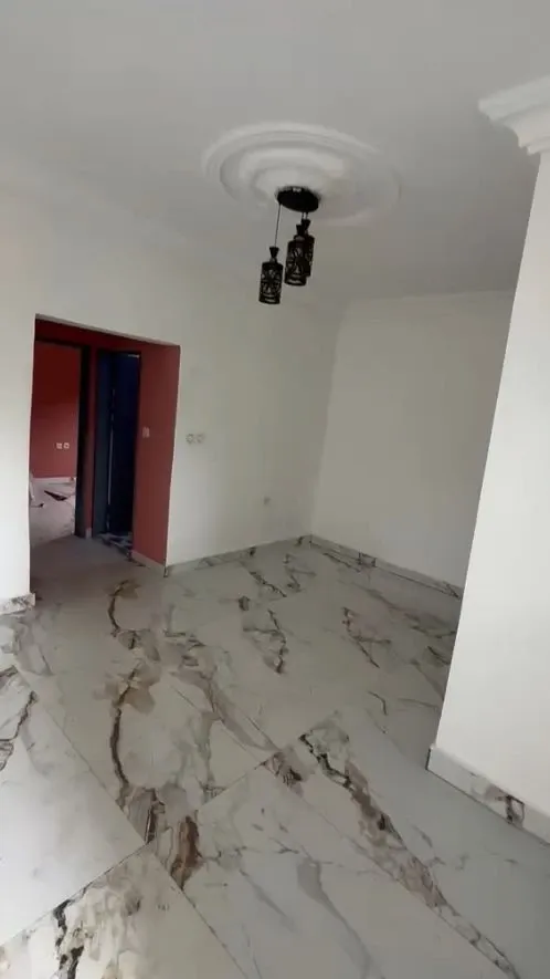 Main Photo - Real Estate | House For Rent | Large & Comfortable Studio For Rent – Mayor Street, Mayor Street - Molyko, Buea, Cameroon