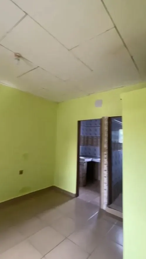 Spacious Studio Apartment For Rent In Molyko, Buea!